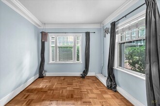 1811 NW Couch St in Portland, OR - Building Photo - Building Photo