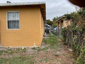 1960 NW 57th St in Miami, FL - Building Photo - Building Photo