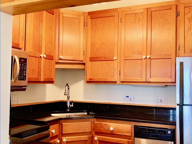 439 Main St, Unit 3