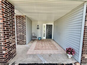 2714 W Fir St in Rogers, AR - Building Photo - Building Photo