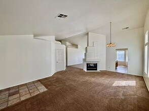 3015 Atwater Dr in North Las Vegas, NV - Building Photo - Building Photo