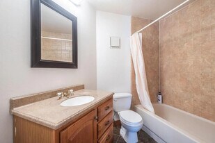 26 Eddystone Ct in Redwood City, CA - Building Photo