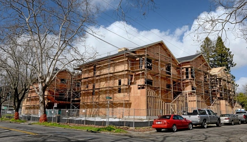 The Dominican Townhomes in San Rafael, CA - Building Photo