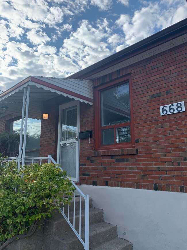 property at 668 Frank St