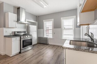 49 Harrison St, Unit 1 in Somerville, MA - Building Photo