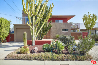 1908 N Alvarado St in Los Angeles, CA - Building Photo - Building Photo