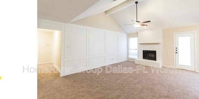 2106 Turf Club Dr in Arlington, TX - Building Photo - Building Photo