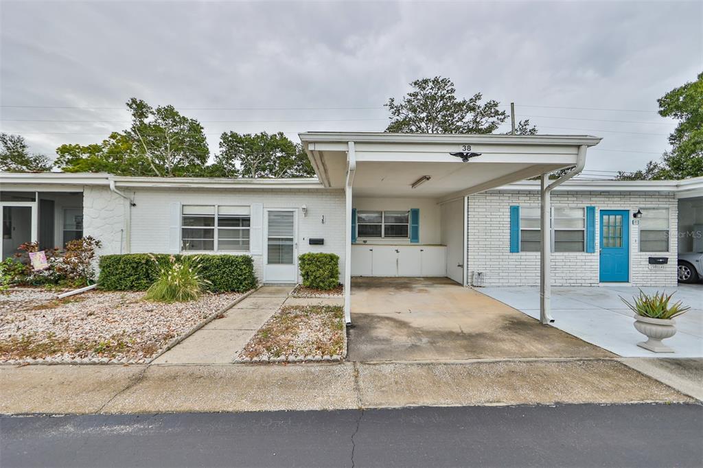 13940 Anona Heights Dr in Largo, FL - Building Photo