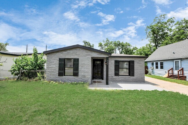 503 Schilling Ave in Baytown, TX - Building Photo - Building Photo