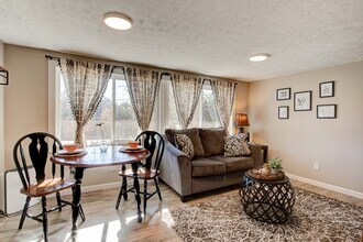 4403 Strawberry Plains Pike in Knoxville, TN - Building Photo - Building Photo