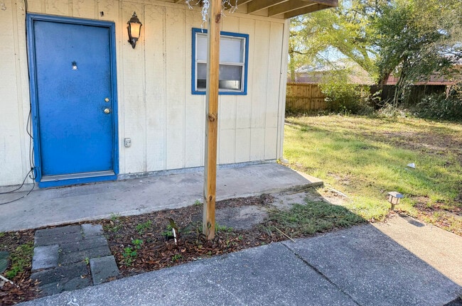 property at 824 Tanager Rd