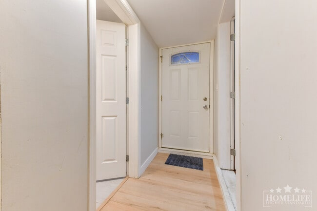 7437 Garfield Dr in Delta, BC - Building Photo - Building Photo