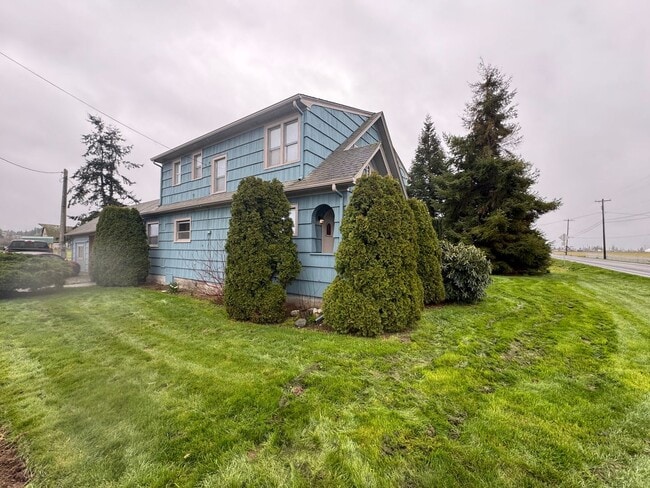 28627 Old Pacific Hwy in Stanwood, WA - Building Photo - Building Photo