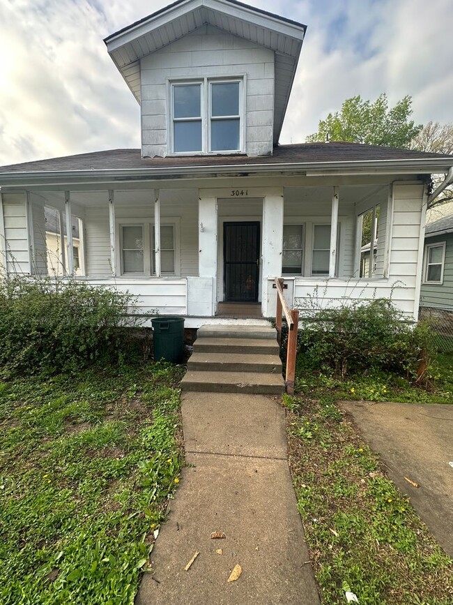 property at 3041 E 59th St