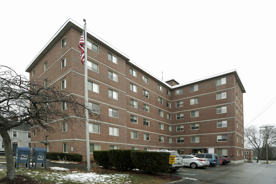 Feaster Apartments in Portsmouth, NH - Building Photo