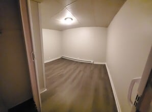 20 W Maple St, Unit #5 in Wrightsville, PA - Building Photo - Building Photo