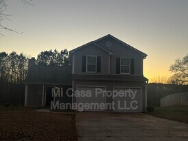 1215 Palmer Dr in Winder, GA - Building Photo