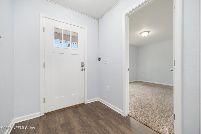 4118 Spring Park Cir in Jacksonville, FL - Building Photo - Building Photo