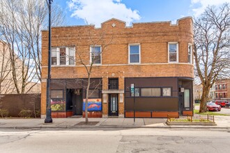 3323 W Irving Park Rd in Chicago, IL - Building Photo - Building Photo