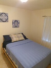 709 Wisteria Ave in Fort Pierce, FL - Building Photo - Building Photo
