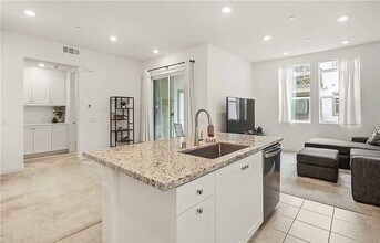 26973 W Prospector Rd in Valencia, CA - Building Photo - Building Photo