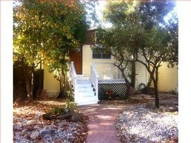 477 University Ave in Los Gatos, CA - Building Photo