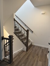 20 Woodmoor Ct in Lombard, IL - Foto de edificio - Building Photo