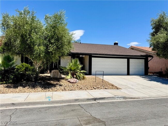 property at 1942 Hallwood Dr