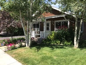 45 E Simpson Ave in Jackson, WY - Building Photo - Building Photo
