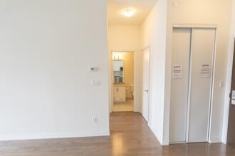 460-460 Adelaide St E in Toronto, ON - Building Photo - Building Photo