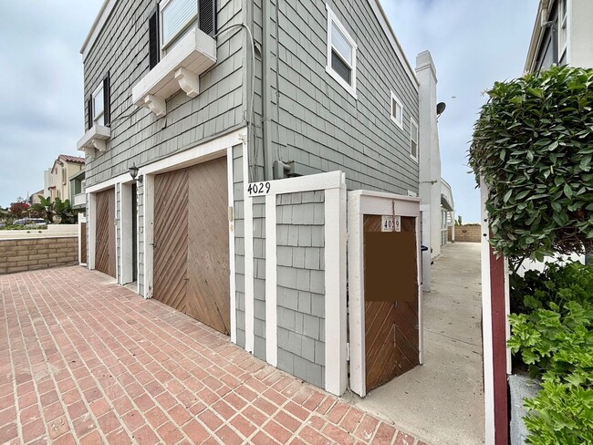 property at 4027-4029 Ocean Dr