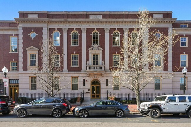 property at 7 Warren Ave