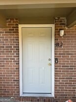 564 E Main St in Statesboro, GA - Building Photo