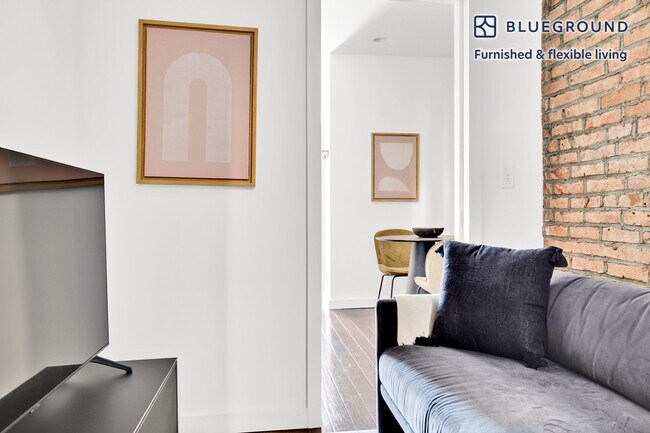 74 Forsyth St in New York, NY - Building Photo - Building Photo
