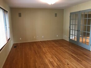 2704 Cherry Hills Dr in Champaign, IL - Building Photo - Building Photo