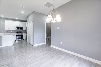 2422 Mae Ave S in Lehigh Acres, FL - Building Photo - Building Photo