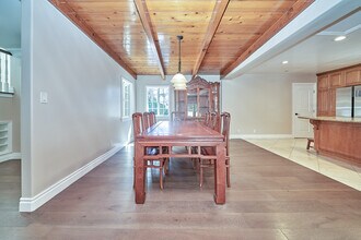 4736 Rosemont Ave in La Crescenta, CA - Building Photo - Building Photo