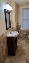 24 W Champlain Ave, Unit 2 in Wilmington, DE - Foto de edificio - Building Photo