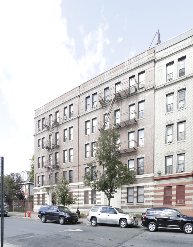 647 Fox St in Bronx, NY - Building Photo - Building Photo