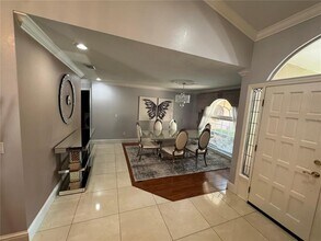 16713 Sheffield Park Dr in Lutz, FL - Building Photo - Building Photo