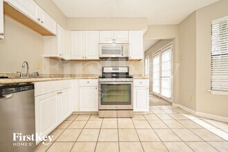 5369 Biffle Ln in Stone Mountain, GA - Building Photo - Building Photo