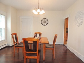 97 W Glendale St in Bedford, OH - Building Photo - Building Photo