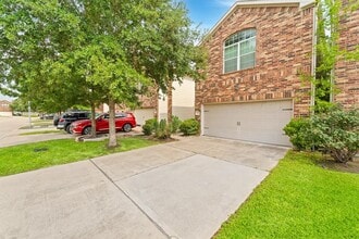 5202 Dartmoor Ridge Trail in Houston, TX - Building Photo - Building Photo