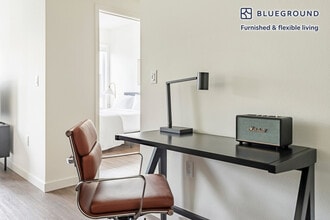 100 Callan Ave in San Leandro, CA - Building Photo - Building Photo