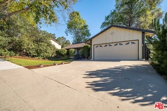 3333 Corning St in Thousand Oaks, CA - Building Photo - Building Photo