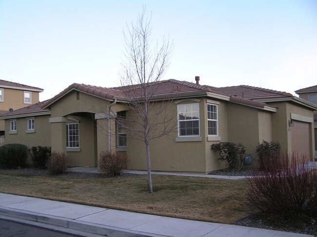 2154 San Remo Dr in Sparks, NV - Building Photo - Building Photo