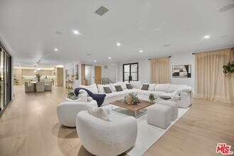 7212 Mulholland Dr in Los Angeles, CA - Building Photo - Building Photo