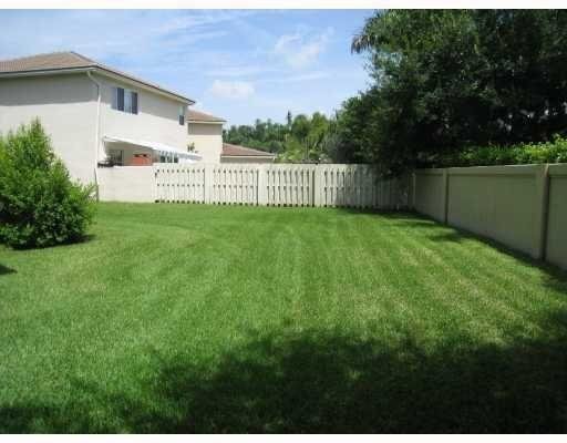 5185 Sancerre Cir in Greenacres, FL - Building Photo - Building Photo
