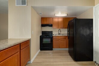 Palm Villas Apartments in Ft. Myers, FL - Building Photo - Building Photo