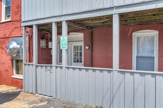 703 Hinton Ave in Charlottesville, VA - Building Photo - Building Photo